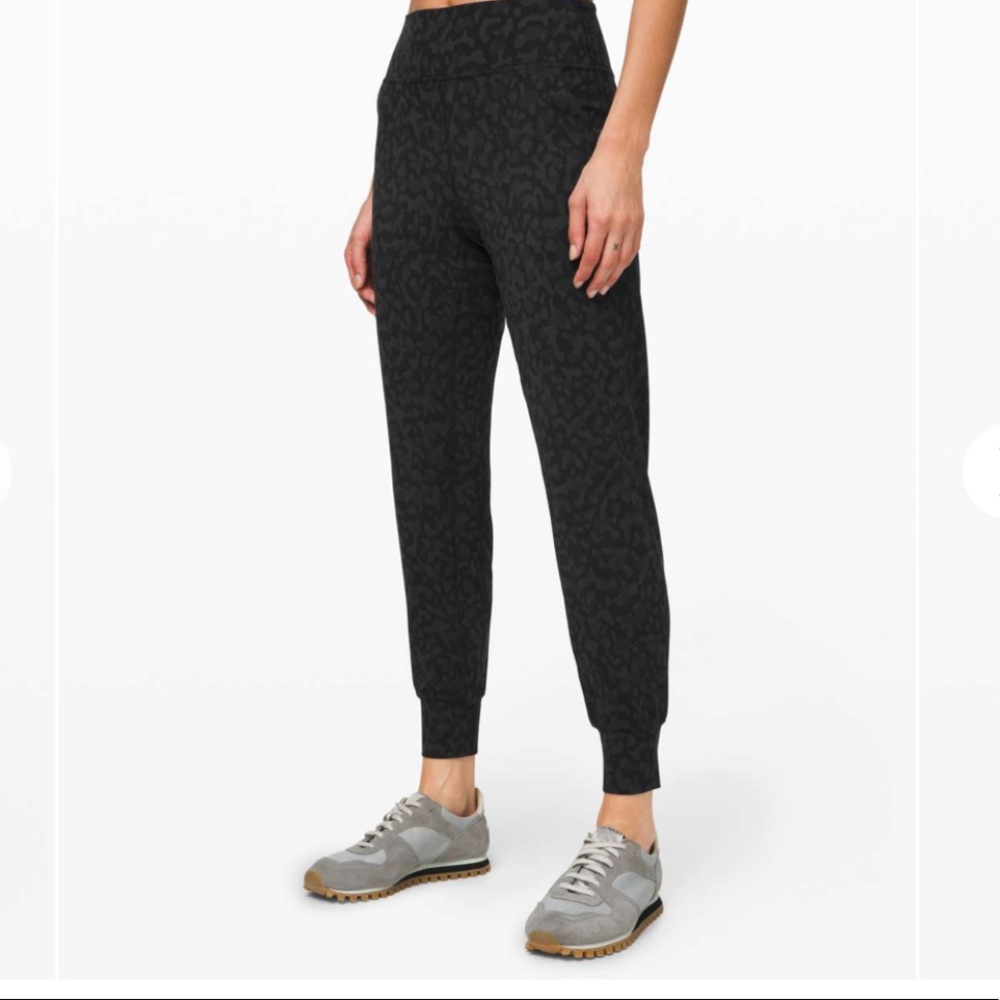 Lululemon Align Joggers Camo Size 6